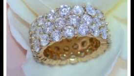 الأناقة الأبدية: تألق الماس الخالد