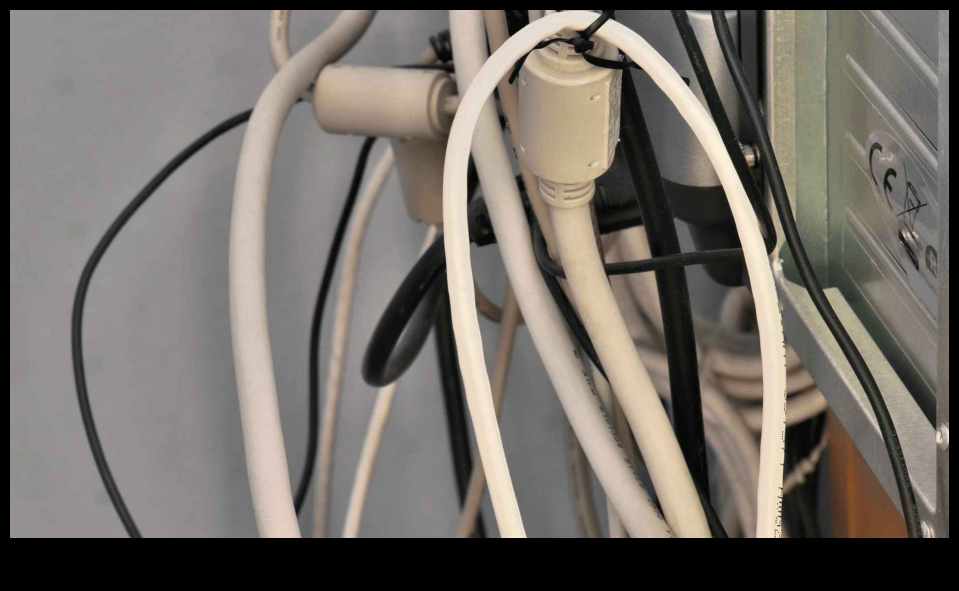 معالجات إدارة الأسلاك: حلول لتنظيم الإلكترونيات المنزلية