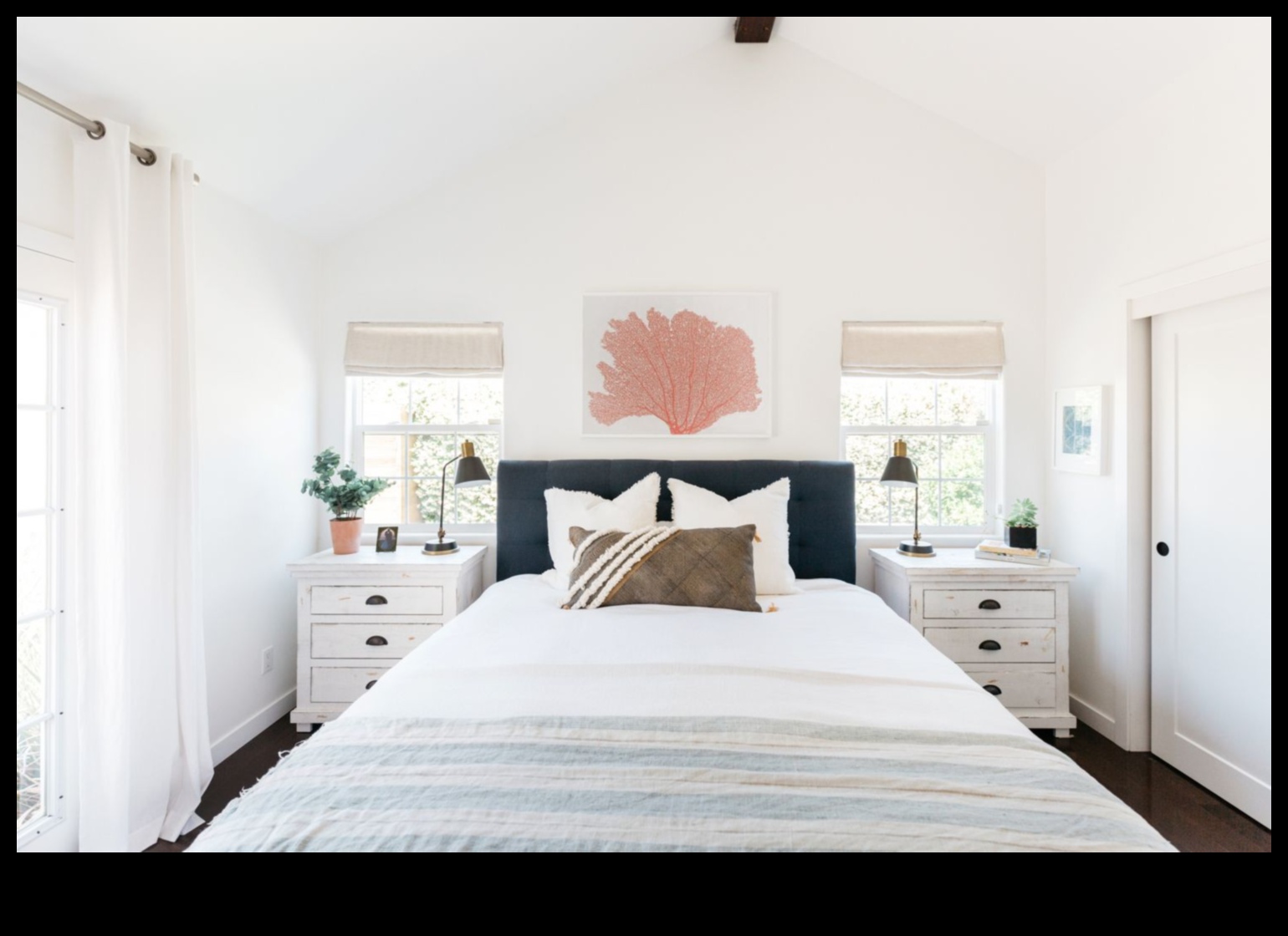 ديكور غرفة نوم ساحلية للهروب من شاطئ البحر