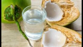 الإكسير الغني بالمغذيات: ارفع صحتك بمزيج ماء جوز الهند